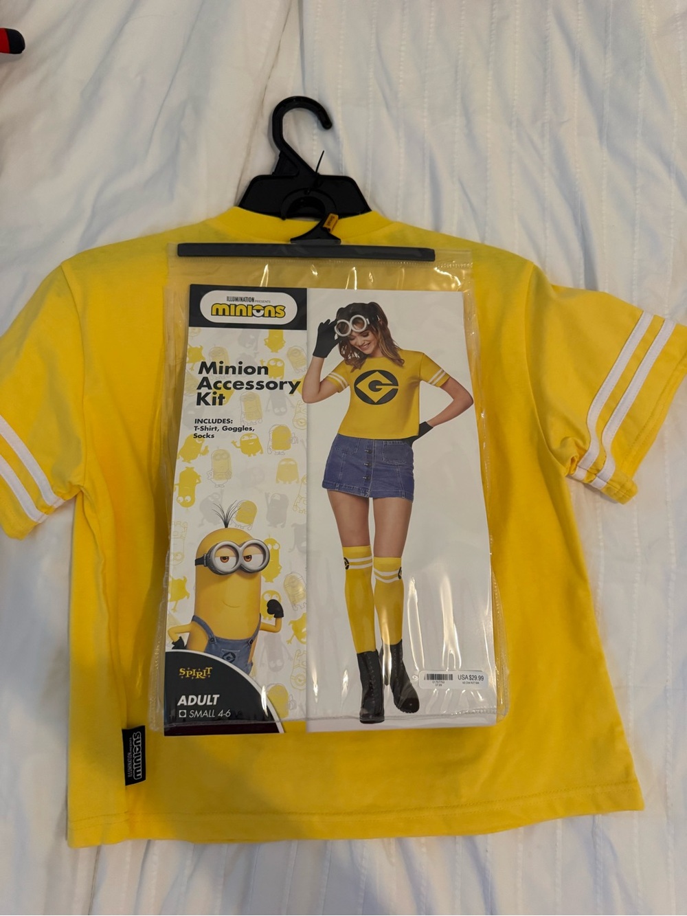 Minion women costume and accessories